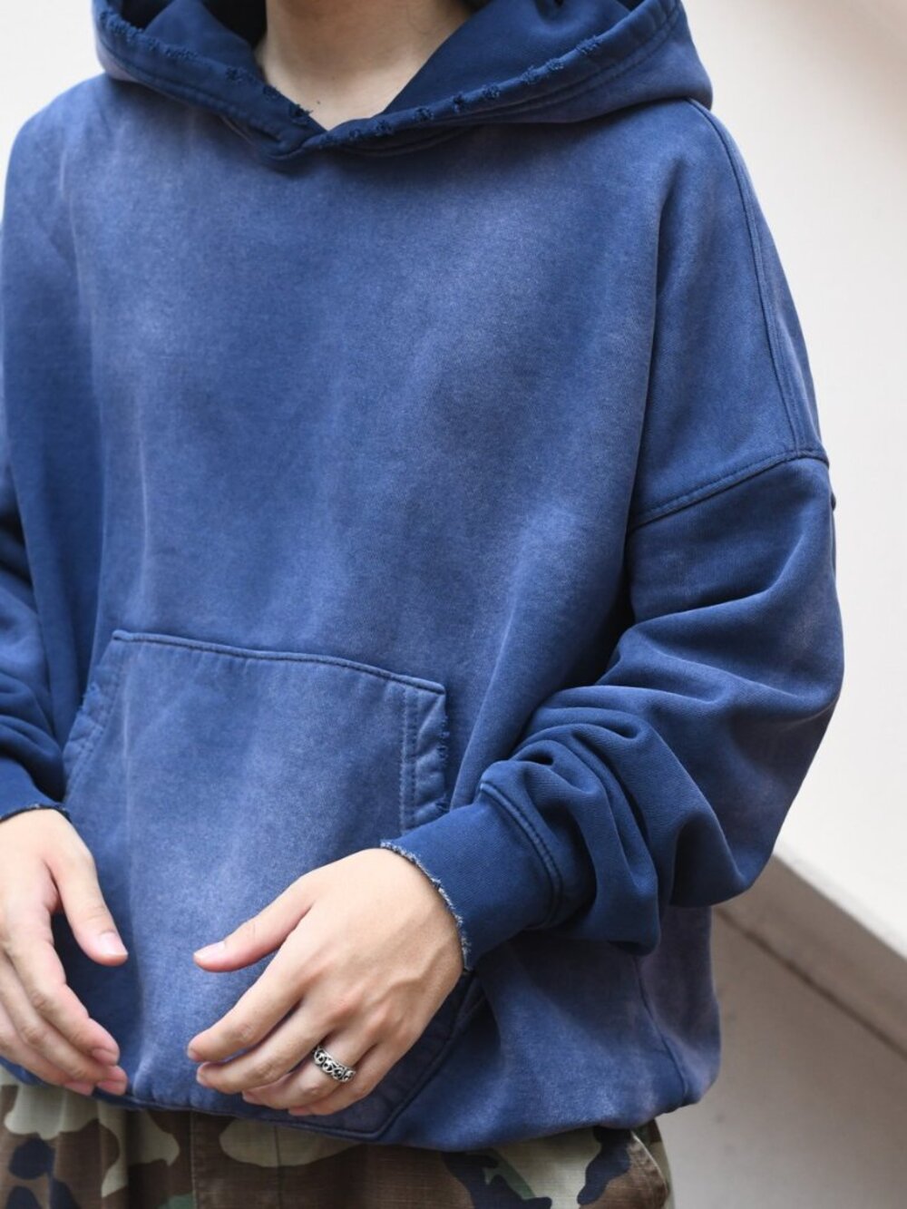 Mooji Mooji Women's Aged Blue Washed Classic Pullover Hoodie Size M